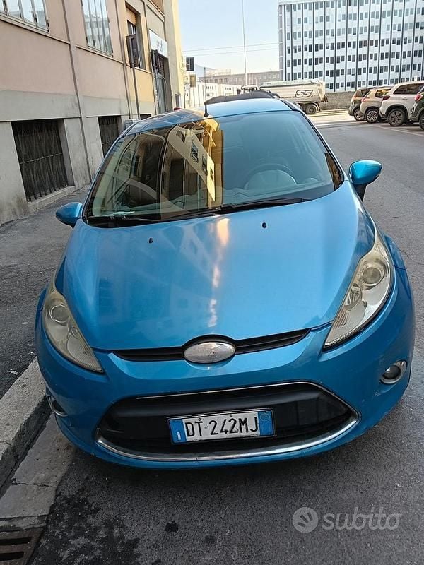 Usata Ford Fiesta 2009 Blu Utilitaria