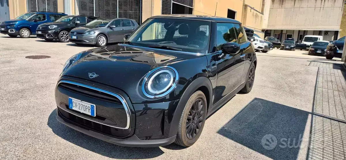Usata Mini Cooper 136 CV (100 kW) 2024 Nero Utilitaria