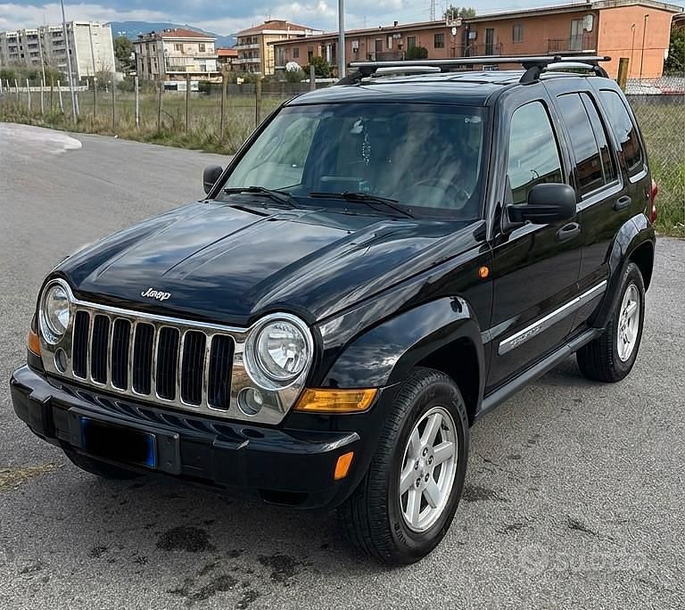 Usata Jeep Cherokee Limited 163 CV (119 kW) 2006 Nero SUV