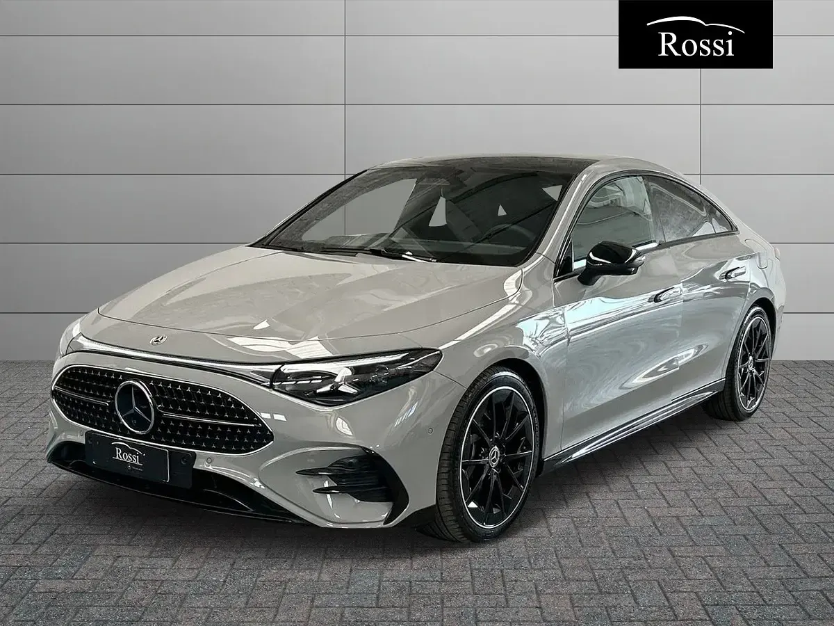 Usado Mercedes CLA200 163 CV (119 kW) 2026