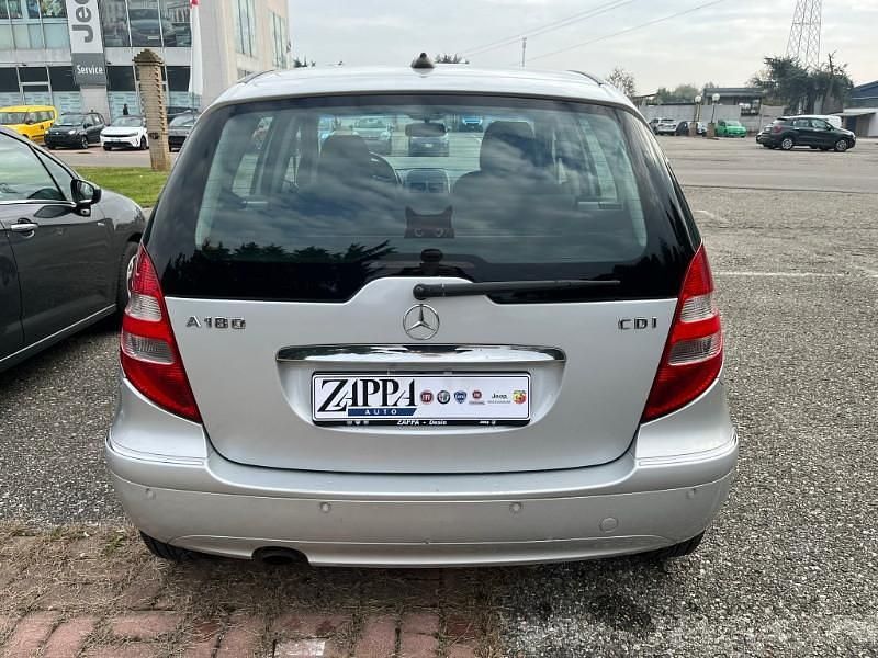 Usata Mercedes A180 Elegance 109 CV (80 kW) 2007 Grigio Berlina
