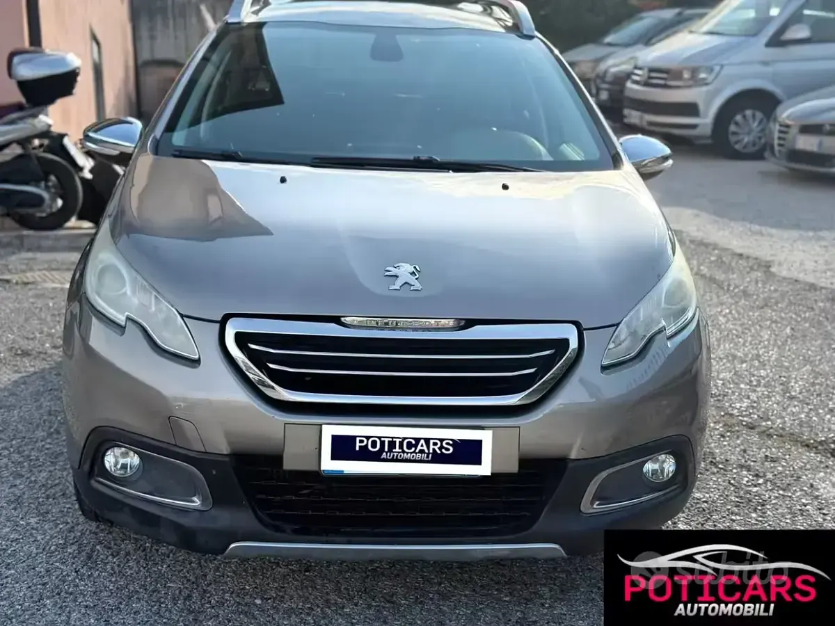 Usata Peugeot 2008 Allure 99 CV (72 kW) 2015 Grigio SUV