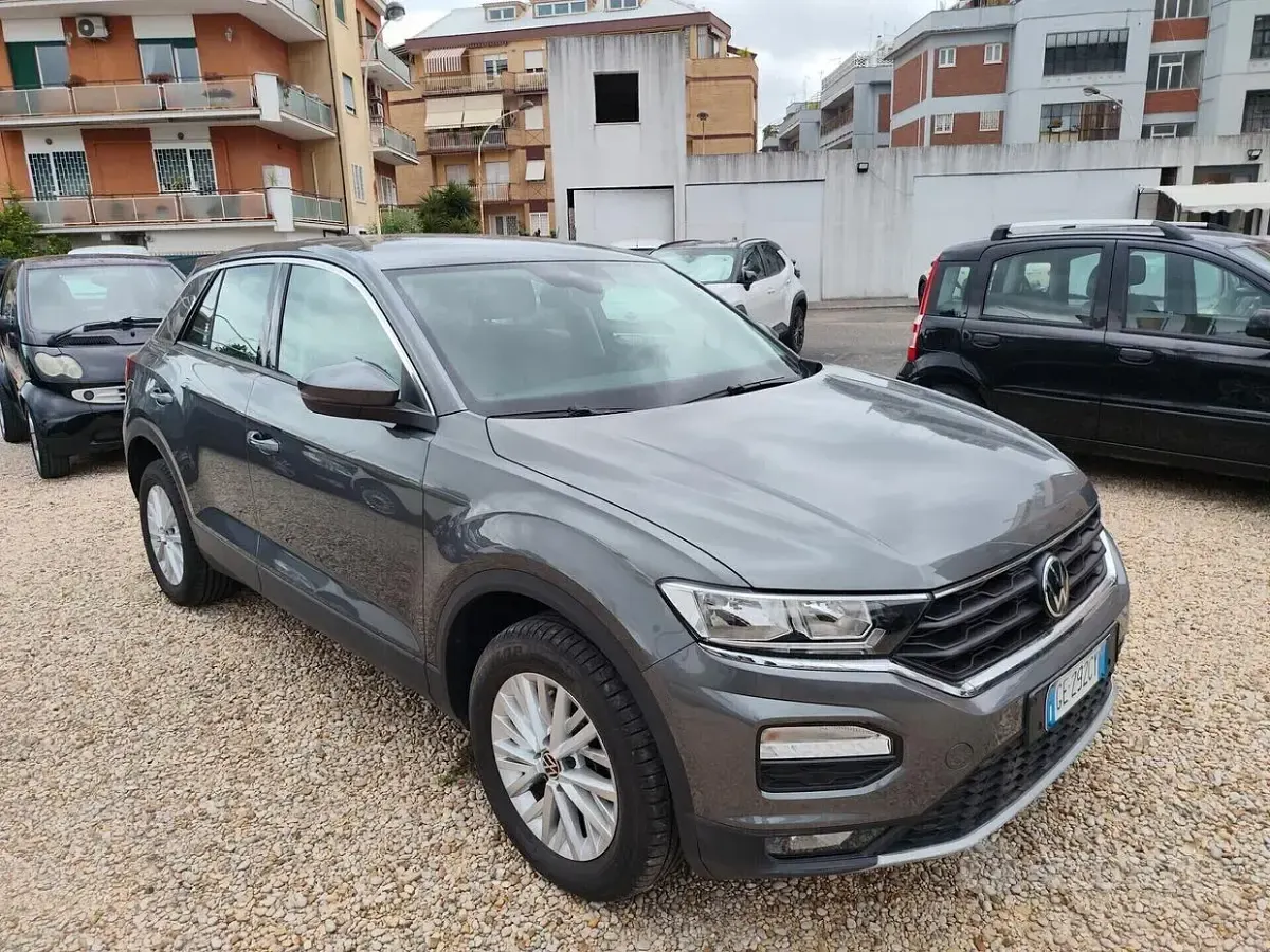 Usata VW T-Roc Business 150 CV (110 kW) 2021 Grigio SUV