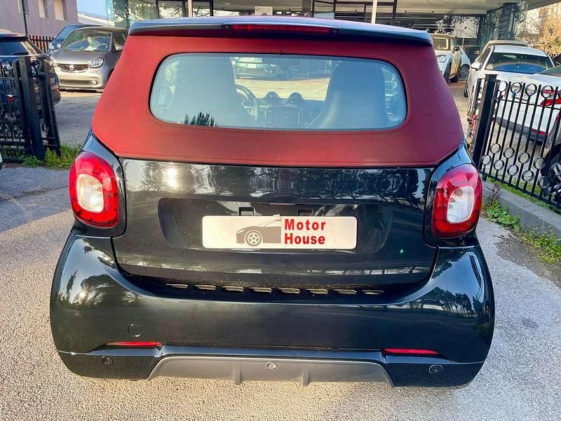 Usata Smart ForTwo Cabrio Brabus 90 CV (66 kW) 2018 Nero Cabrio