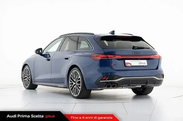 Usata Audi A5 Ambiente 204 CV (150 kW) 2024 Blu/azzurro Station wagon