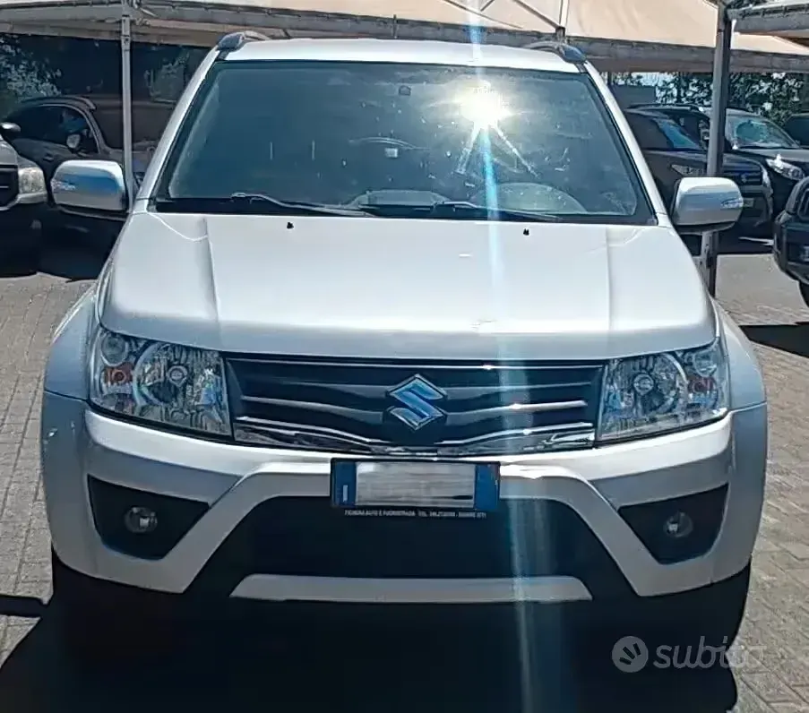 Usata Suzuki Grand Vitara 129 CV (94 kW) 2013 Grigio SUV