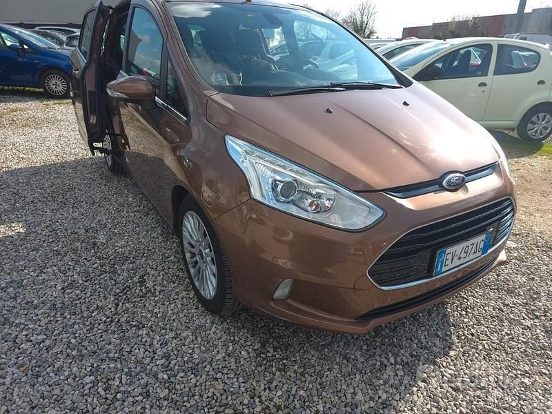 Usata Ford B-MAX Individual 95 CV (69 kW) 2014 Marrone Monovolume