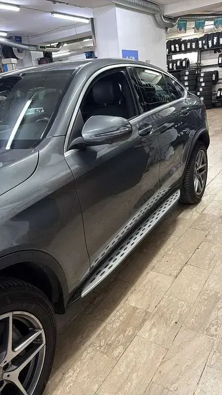 Usata Mercedes GLC250 209 CV (153 kW) 2018 Grigio SUV