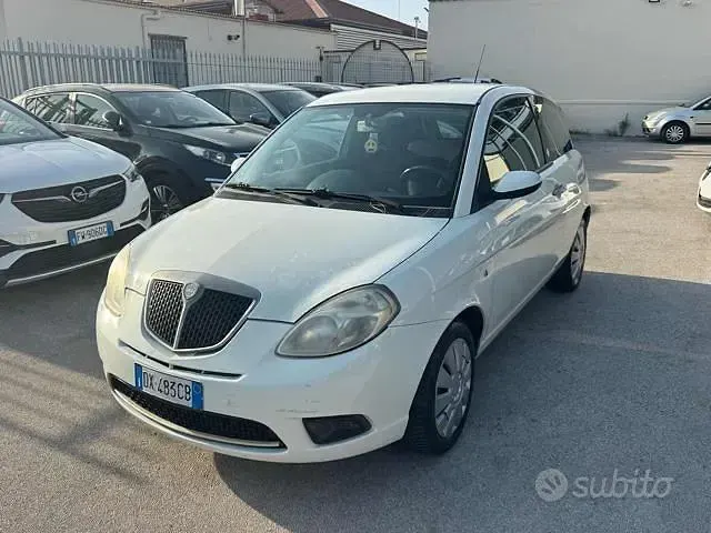 Usata Lancia Ypsilon 77 CV (56 kW) 2009 Utilitaria