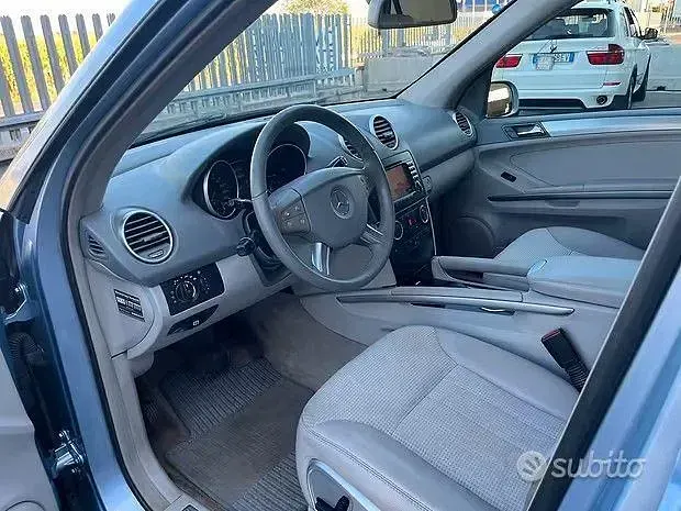 Usata Mercedes ML280 190 CV (139 kW) 2009 Grigio SUV