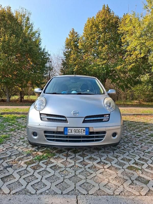 Usata Nissan Micra Acenta 80 CV (58 kW) 2006 Grigio Berlina
