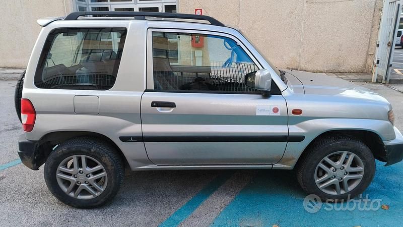 Usata Mitsubishi Pajero 2000 Grigio SUV