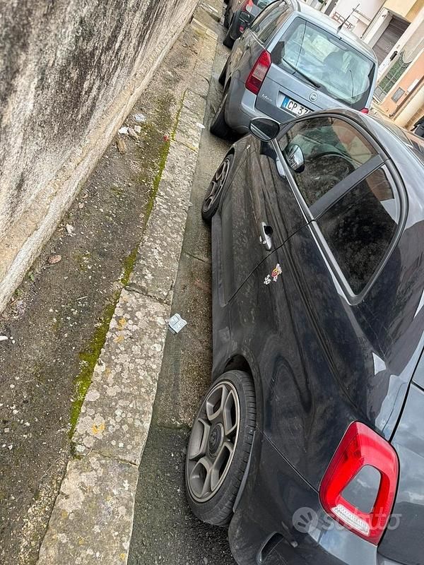 Usata Abarth 500 140 CV (102 kW) 2016 Nero Utilitaria