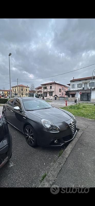 Usata Alfa Romeo Giulietta 2015 Grigio Utilitaria