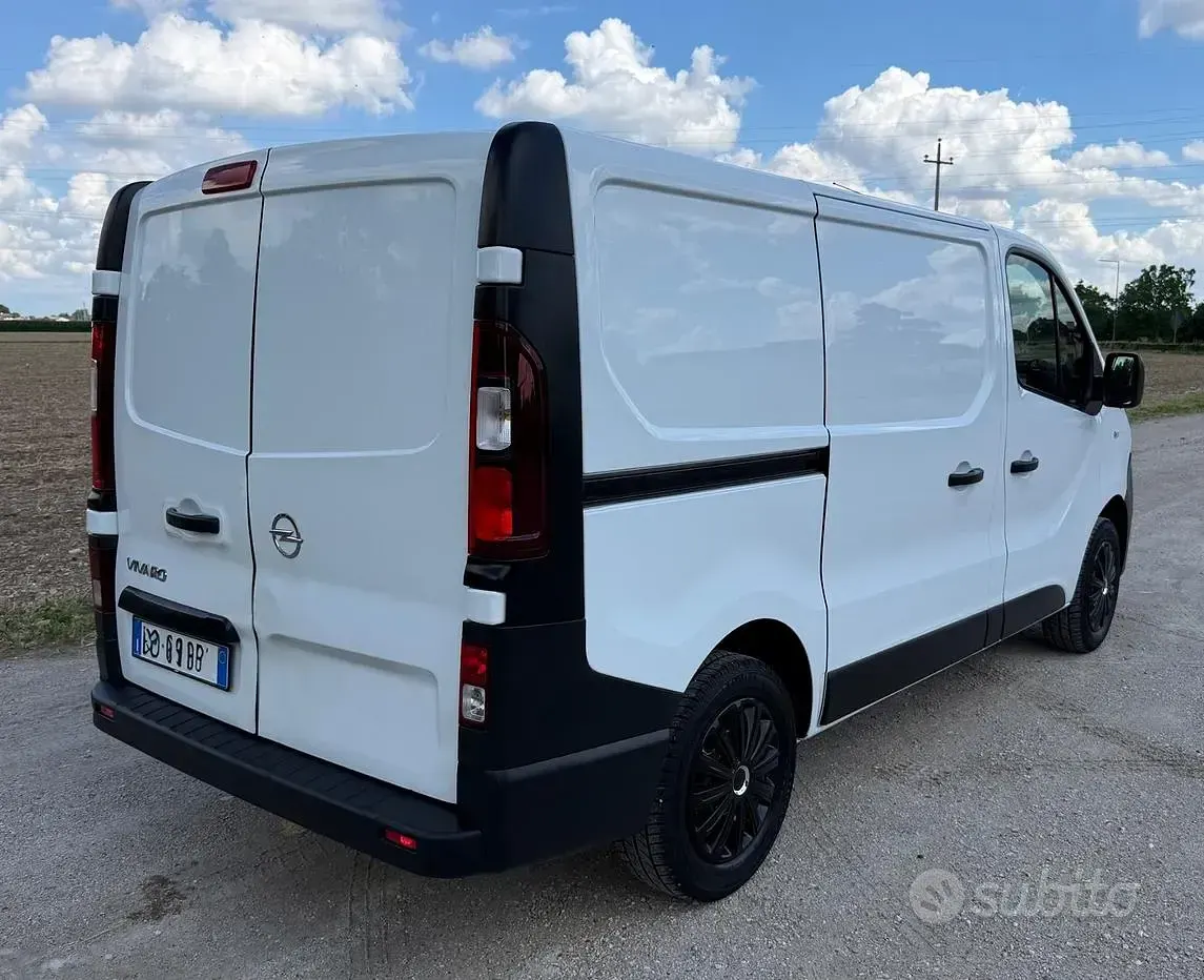 Usata Opel Vivaro 95 CV (69 kW) 2019 Bianco Monovolume