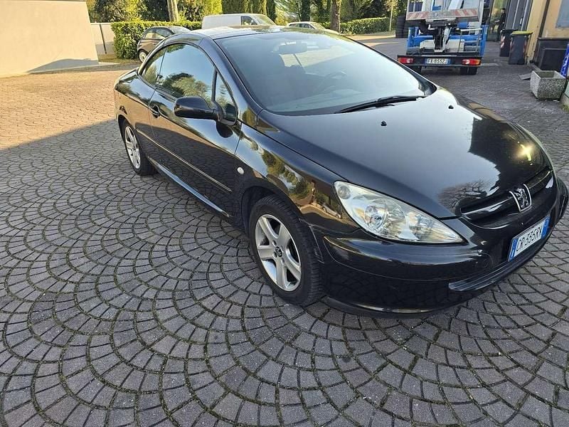 Usata Peugeot 307 CC Filou 109 CV (80 kW) 2005 Other Cabrio