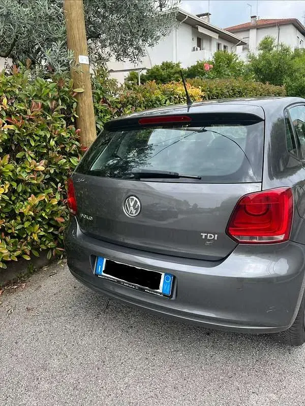 Usata VW Polo United 75 CV (55 kW) 2011 Grigio Utilitaria