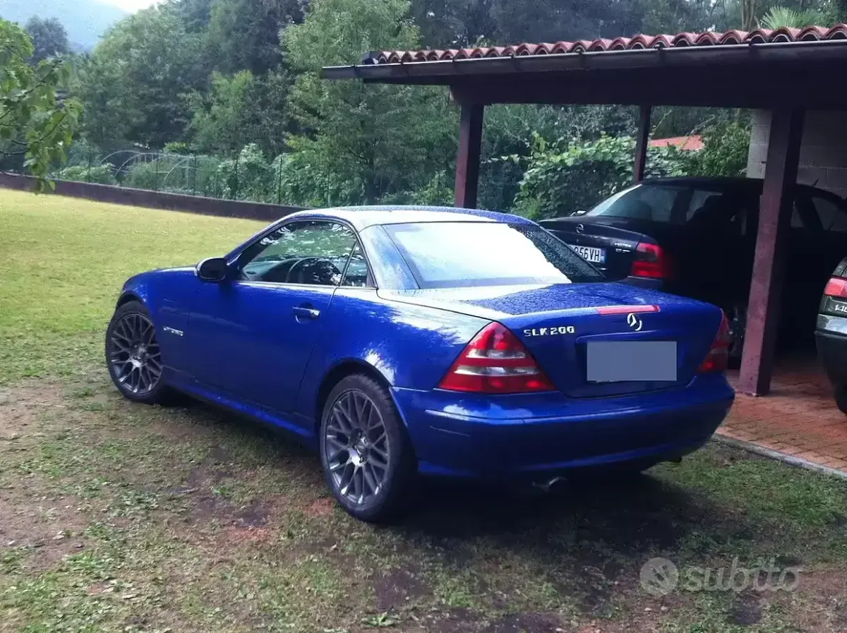Usata Mercedes SLK200 163 CV (119 kW) 2000 Blu Cabrio