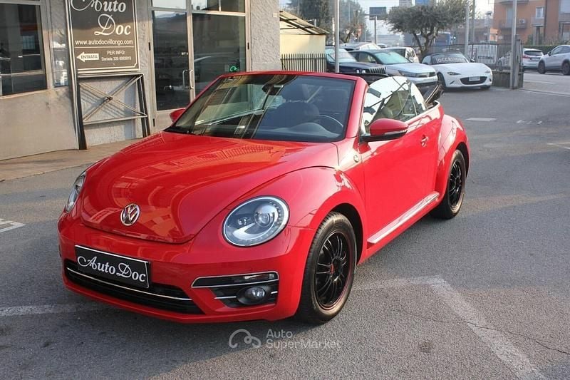 Rosso Usata 2017 VW Maggiolino Design Cabrio | 24.200 € (Cara) - Immagine 1/4