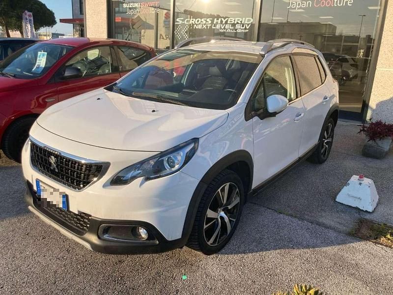 Usata Peugeot 2008 Allure 102 CV (75 kW) 2019 Bianco SUV