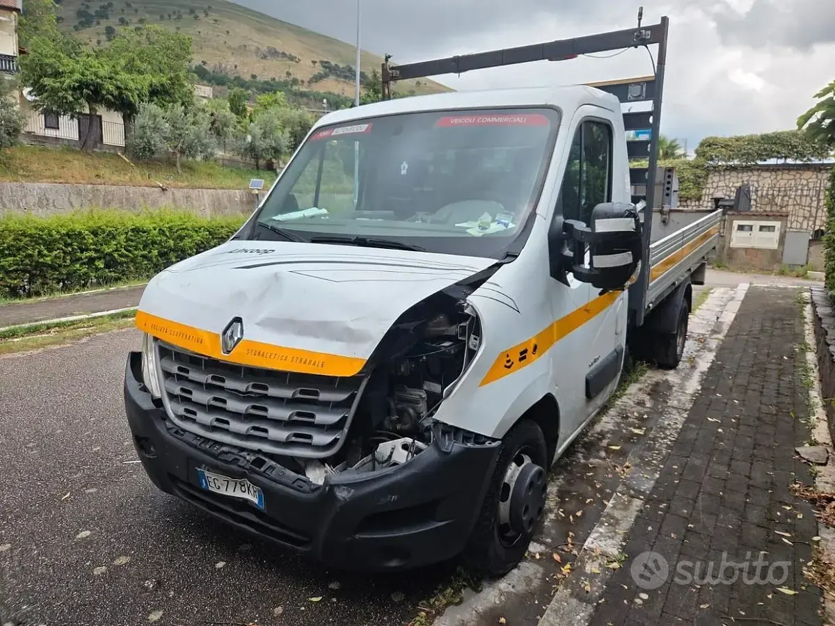 Usata Renault Master 145 CV (106 kW) 2011 Bianco Berlina