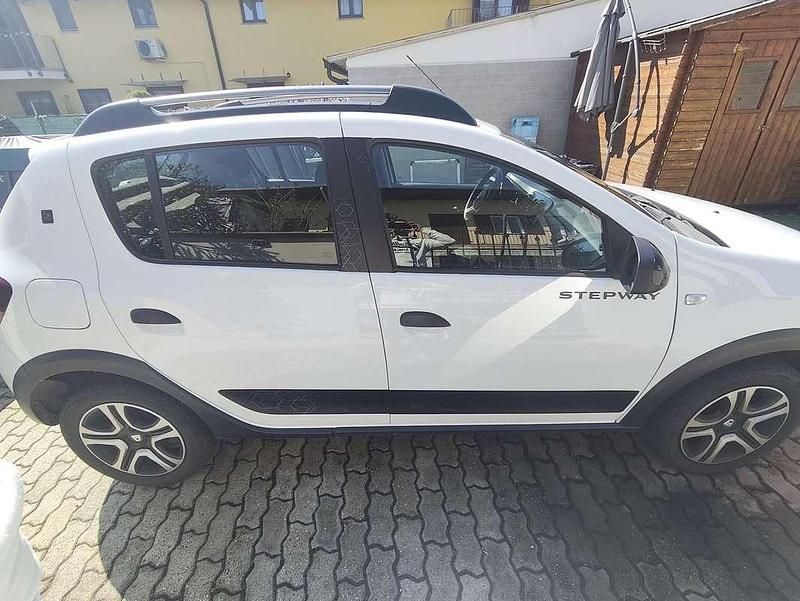 Usata Dacia Sandero Anniversary 101 CV (74 kW) 2020 Berlina