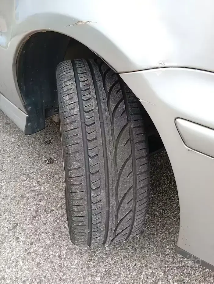 Usata VW Polo 45 CV (33 kW) 2001 Grigio Utilitaria