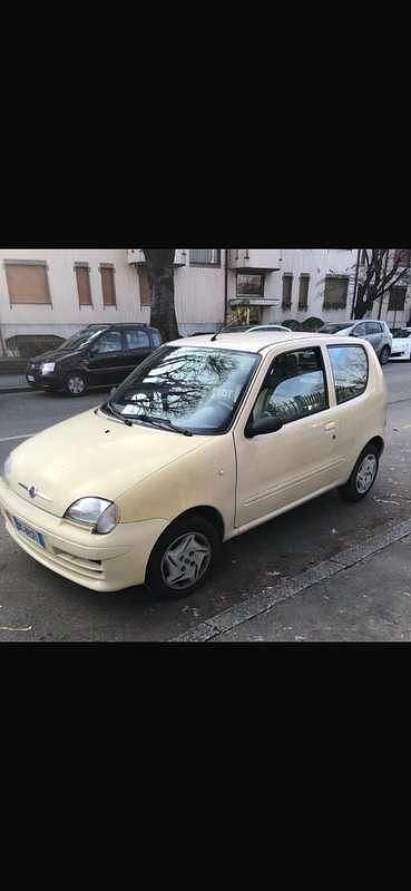Usata Fiat 600 Anniversary 54 CV (39 kW) 2007 Utilitaria