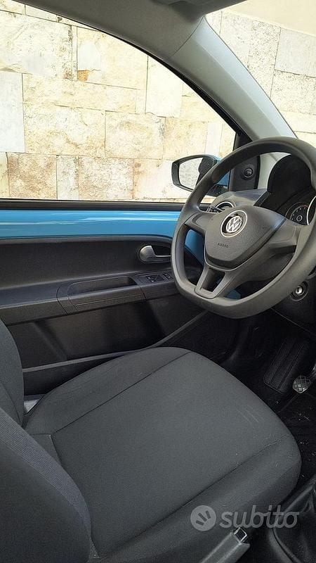 Usata VW up! 75 CV (55 kW) 2018 Blu Utilitaria