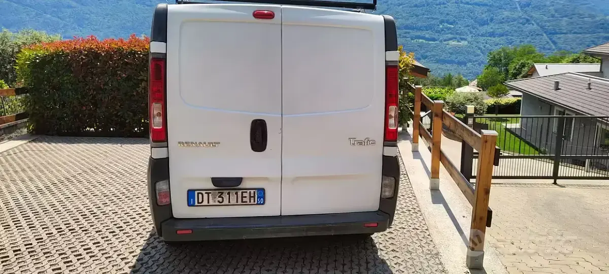 Usata Renault Trafic 58 CV (42 kW) 2014 Bianco Monovolume
