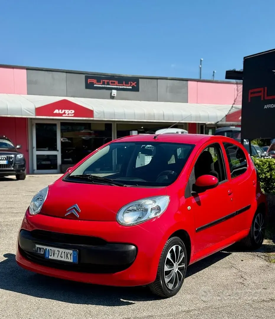 Gebraucht Citroën C1 68 PS (50 kW) 2009 Rot Kleinwagen
