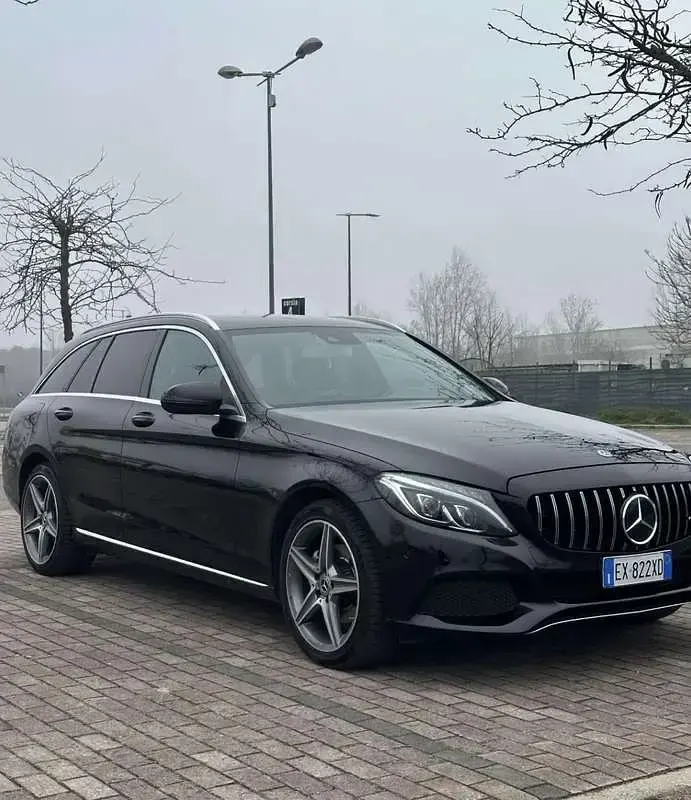 Usata Mercedes C220 170 CV (125 kW) 2014 Nero Station wagon