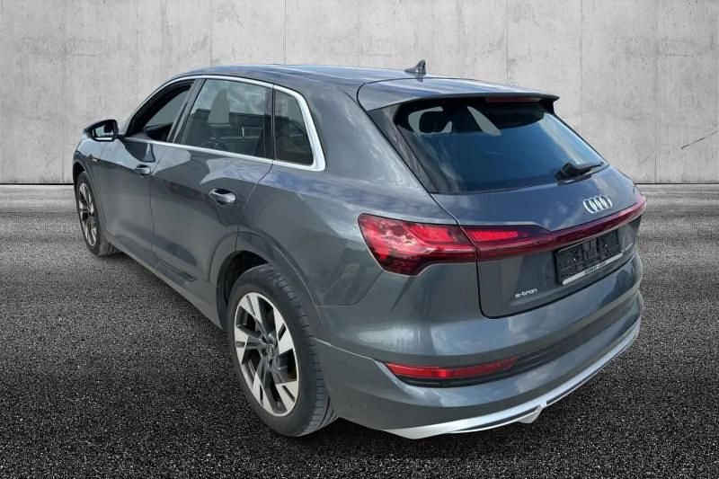 Usata Audi e-tron S-Line 158 kW (215 CV) 2022 Grigio SUV