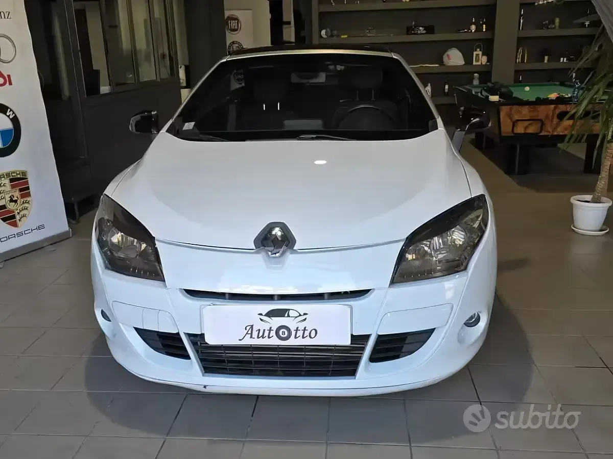 Usata Renault Mégane Cabriolet 110 CV (80 kW) 2011 Bianco Cabrio