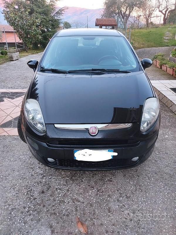 Usata Fiat Punto Evo Dynamic 75 CV (55 kW) 2010 Nero Utilitaria
