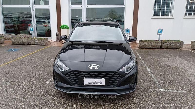 Usata Hyundai i20 84 CV (61 kW) 2024 Nero Utilitaria