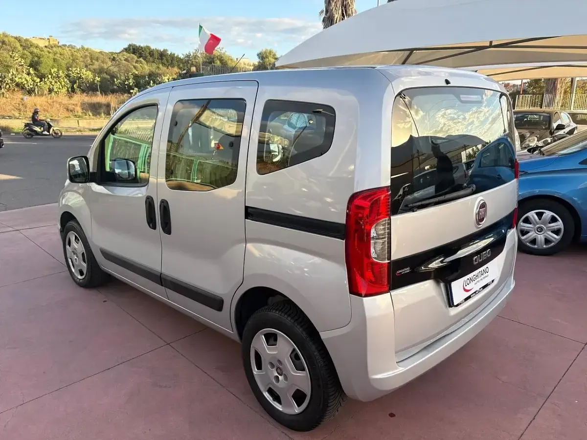 Usata Fiat Qubo Lounge 95 CV (69 kW) 2018 Grigio Monovolume