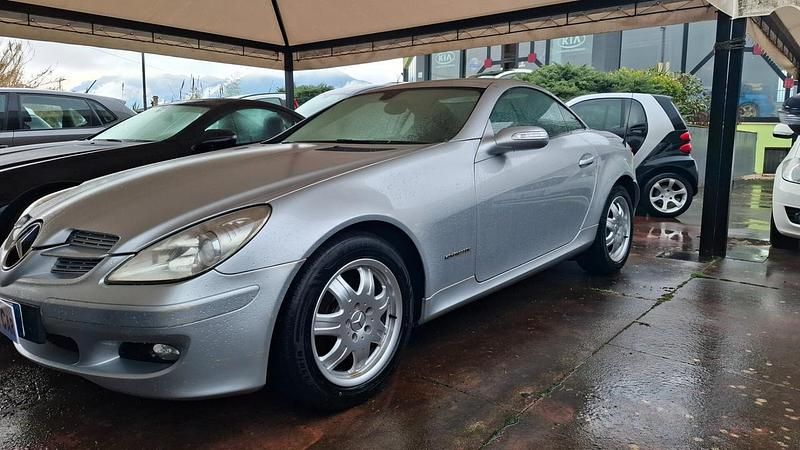 Usata Mercedes SLK200 163 CV (119 kW) 2005 Argento Cabrio