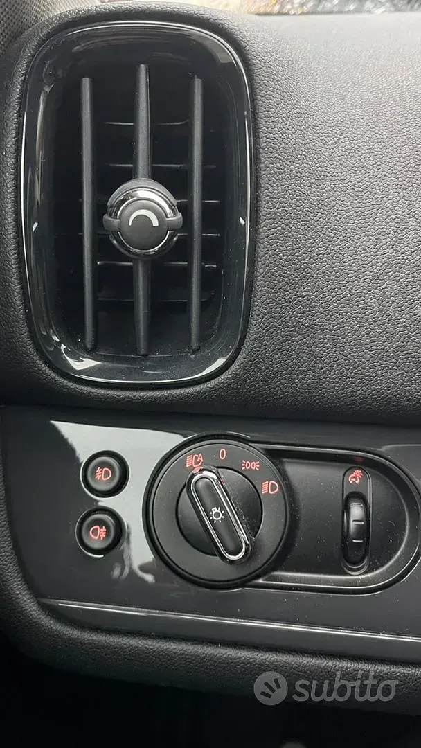 Usata Mini Countryman 116 CV (85 kW) 2021 Nero SUV