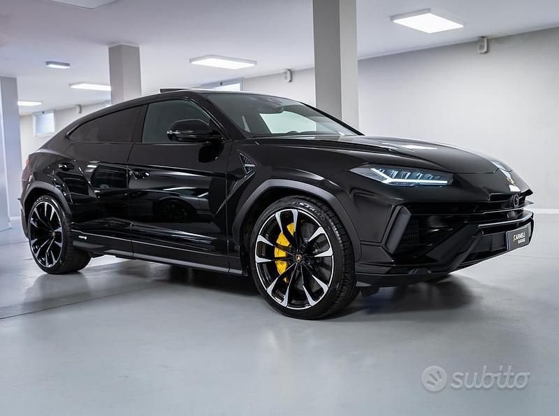 Usata Lamborghini Urus 490 CV (360 kW) 2023 Nero SUV