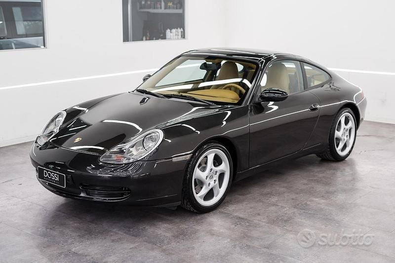 Usata Porsche 911 Carrera 300 CV (220 kW) 2001 Coupé