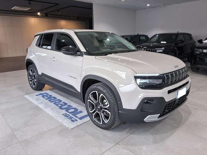 Usata Jeep Avenger Summit 101 CV (74 kW) 2025 Stone SUV