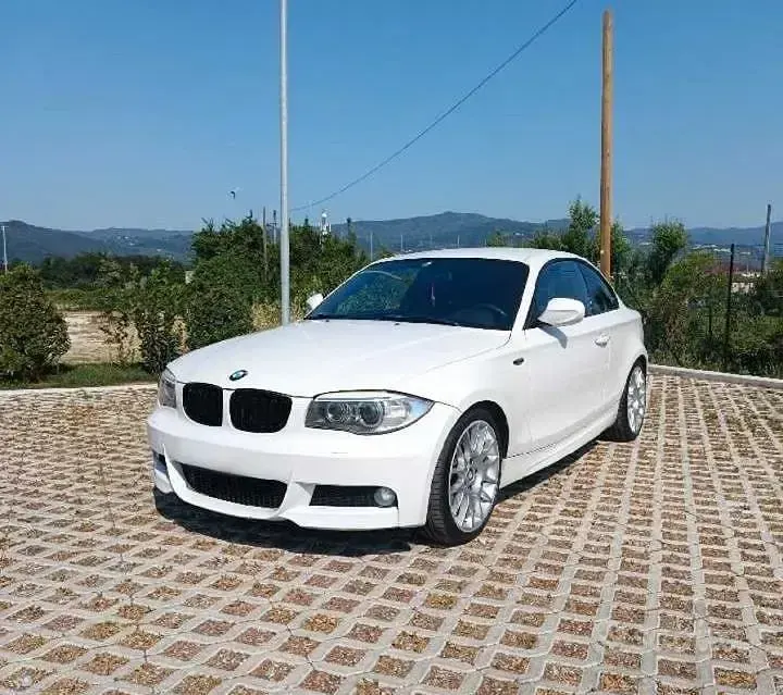 Usata BMW 120 Coupé M Sport 204 CV (150 kW) 2012 Bianco Coupé