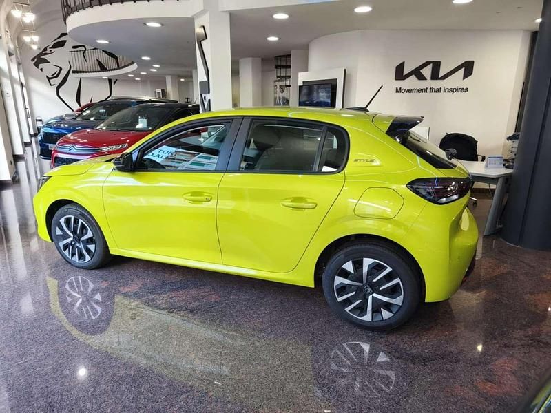 Nuova Peugeot 208 Style 101 CV (74 kW) 2025 Other Utilitaria