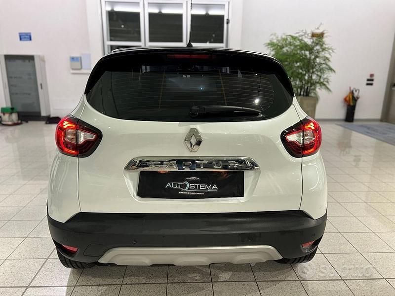 Usata Renault Captur Intens 90 CV (66 kW) 2018 Bianco tetto nero SUV