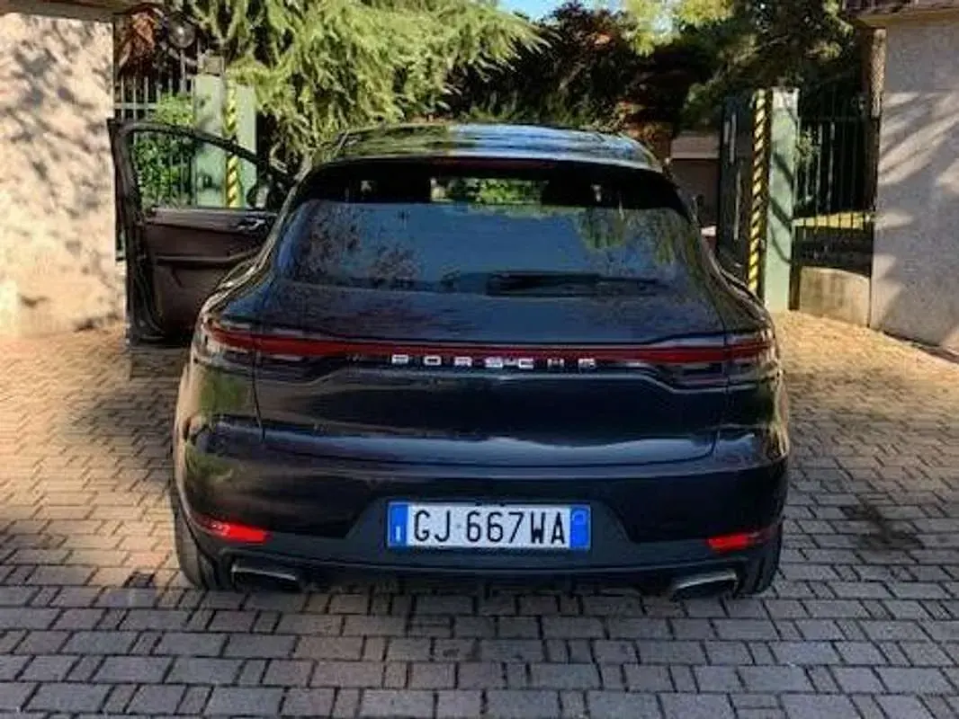 Usata Porsche Macan 245 CV (180 kW) 2019 Grigio SUV