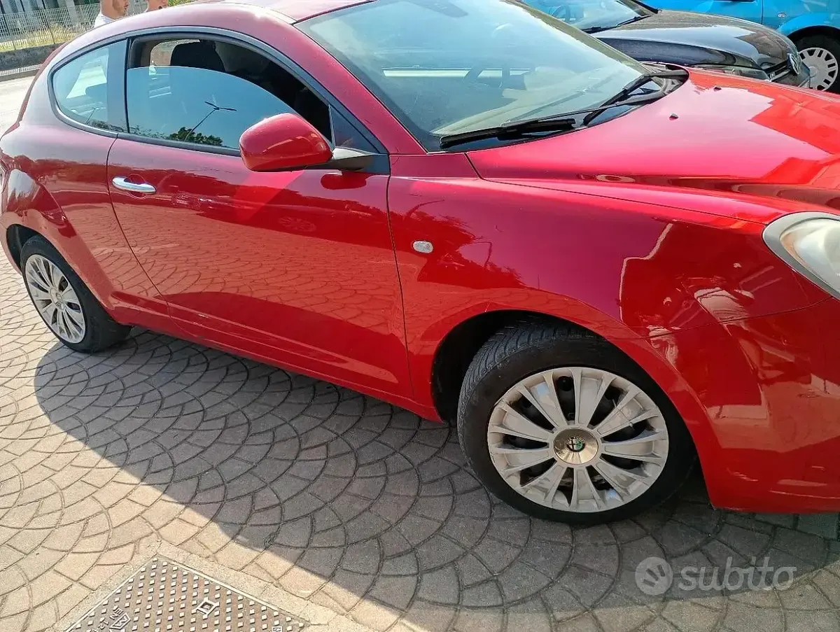Usata Alfa Romeo MiTo 79 CV (58 kW) 2009 Rosso Utilitaria