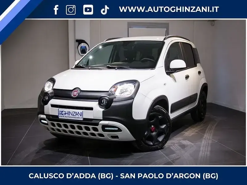 Usata Fiat Panda Cross Cross 70 CV (51 kW) 2023 Utilitaria