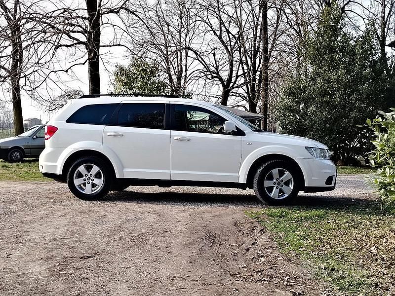 Usata Fiat Freemont 140 CV (102 kW) 2012 Bianco SUV