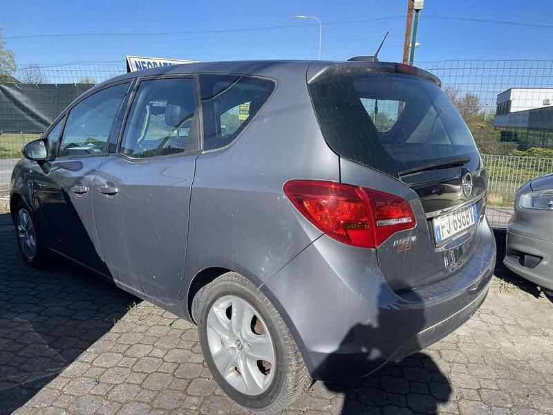 Usata Opel Meriva Cosmo 95 CV (69 kW) 2017 Other Monovolume